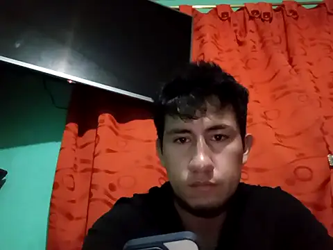 True Di online show from 10/17/25, 01:31