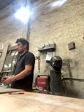 True Di online show from 11/29/25, 04:10