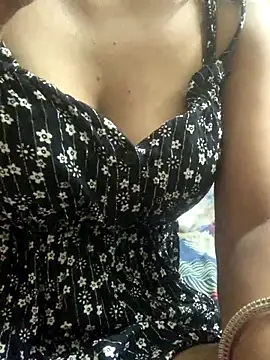 Snapshot of khushicpl chatting on 09/13/25, 04:18 khushicpl online show from 09/13/25, 04:18