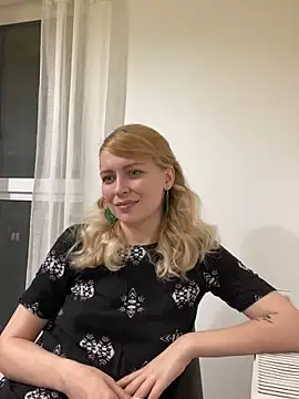 Snapshot of AnyaHellCat chatting on 10/01/25, 06:36 AnyaHellCat online show from 10/01/25, 06:36