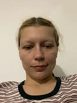 Snapshot of AnyaHellCat chatting on 10/29/25, 09:27 AnyaHellCat online show from 10/29/25, 09:27