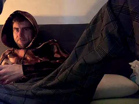 Snapshot of Marvinho9 chatting on 10/14/25, 03:35 Marvinho9 online show from 10/14/25, 03:35