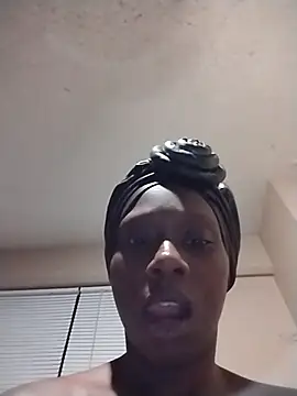 Snapshot of nawtyzaddie chatting on 10/30/25, 04:58 nawtyzaddie online show from 10/30/25, 04:58