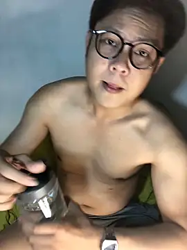 Snapshot of datnguyenvn chatting on 03/27/26, 02:28 datnguyenvn online show from 03/27/26, 02:28