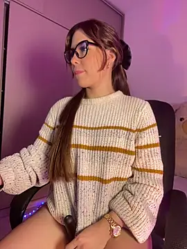 Charlottediolet online show from 11/17/25, 11:38