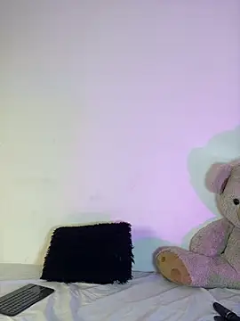 Charlottediolet online show from 02/24/26, 11:30