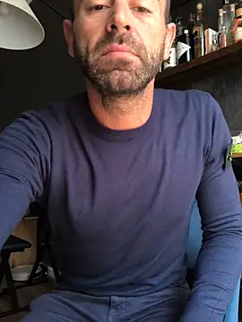 MatteoDom85 online show from 09/30/25, 07:57