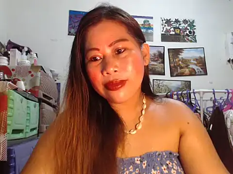 filipina beauty online show from 10/28/25, 06:43