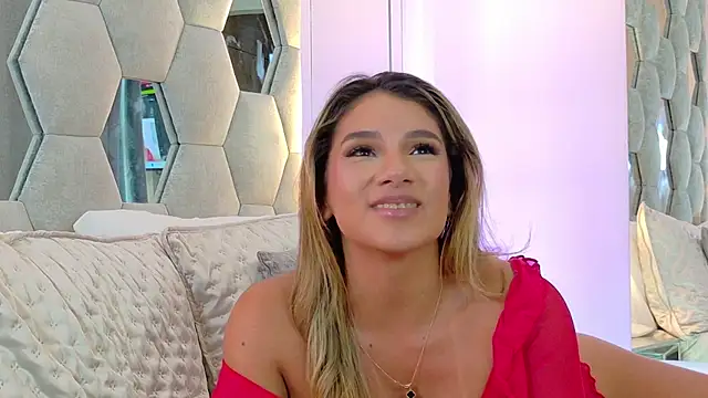 NicoleArmani online show from 02/15/26, 08:49