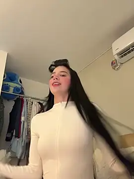 Min junn online show from 09/20/25, 01:39