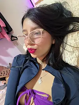 Min junn online show from 10/07/25, 02:09