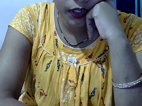 Snapshot of dreamgirl20262 chatting on 10/18/25, 01:45 dreamgirl20262 online show from 10/18/25, 01:45