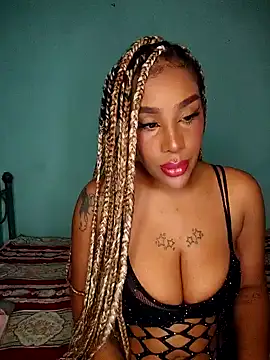 Queen Amara online show from 10/14/25, 02:23