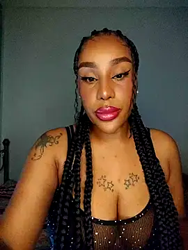 Queen Amara online show from 11/06/25, 03:18