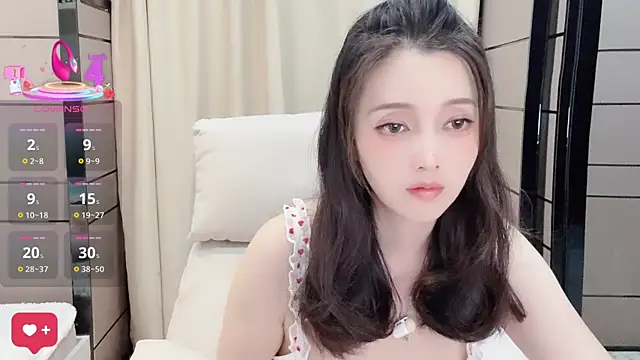 Snapshot of _Ling_Ling chatting on 10/14/25, 11:22  Ling Ling online show from 10/14/25, 11:22