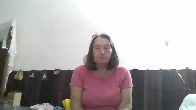 Snapshot of AnnaLive570 chatting on 06/15/26, 03:09 AnnaLive570 online show from 06/15/26, 03:09