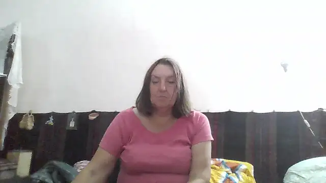 Snapshot of AnnaLive570 chatting on 06/16/26, 03:25 AnnaLive570 online show from 06/16/26, 03:25