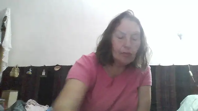 Snapshot of AnnaLive570 chatting on 06/22/26, 02:02 AnnaLive570 online show from 06/22/26, 02:02