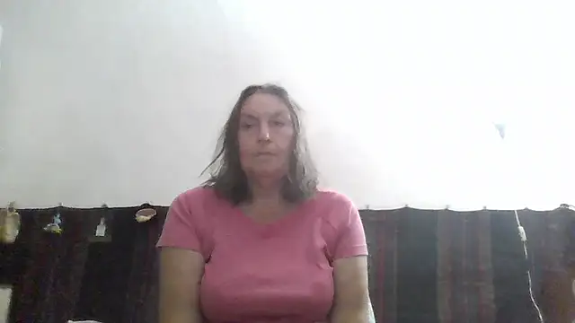 Snapshot of AnnaLive570 chatting on 07/15/26, 01:44 AnnaLive570 online show from 07/15/26, 01:44