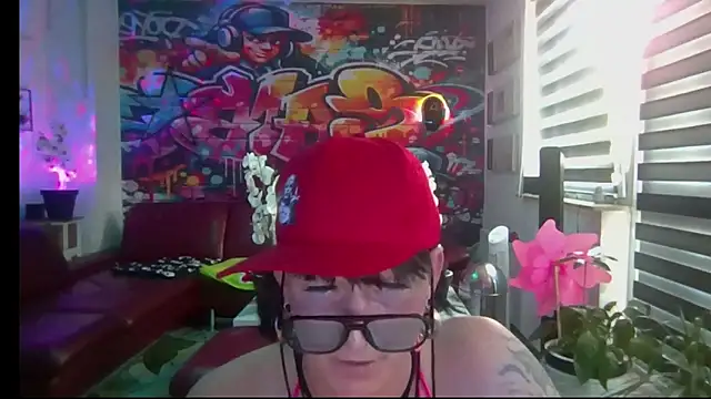 hellgirl1980 online show from 07/03/26, 11:27