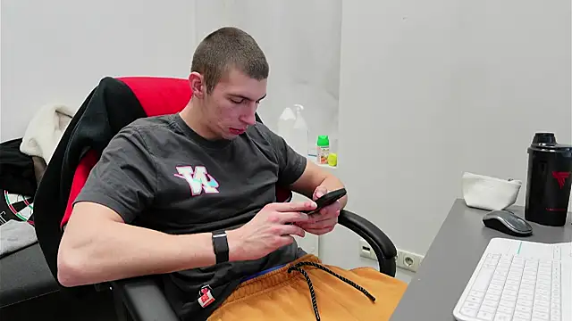 Ryan Dozer online show from 11/22/25, 08:46