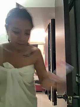 charlottekiss99 online show from 04/27/26, 03:32