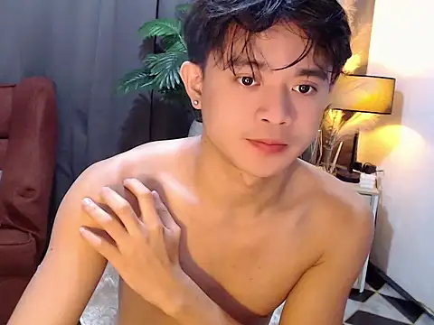 NautyBoyBrazeen 143 online show from 05/04/26, 10:22