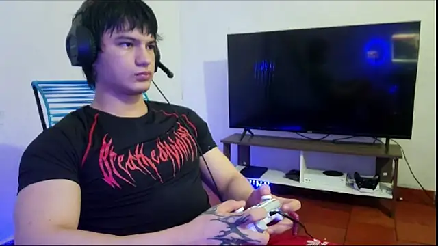 ErickWalton online show from 10/31/25, 05:30