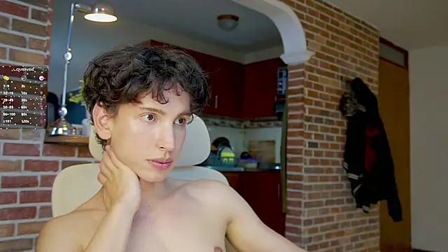 Snapshot of boream chatting on 09/10/25, 04:18 boream online show from 09/10/25, 04:18