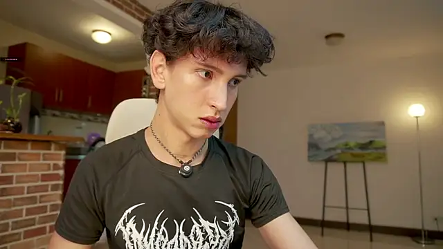 Snapshot of boream chatting on 09/15/25, 11:10 boream online show from 09/15/25, 11:10