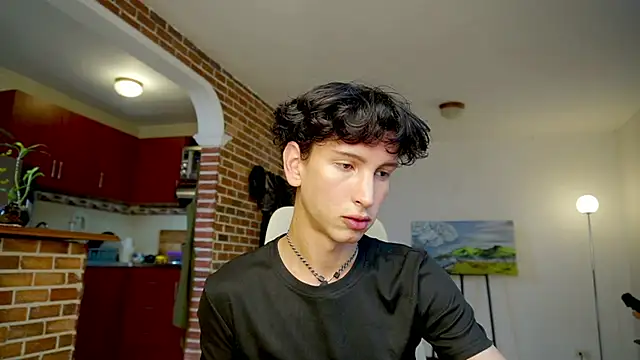 Snapshot of boream chatting on 09/16/25, 11:33 boream online show from 09/16/25, 11:33