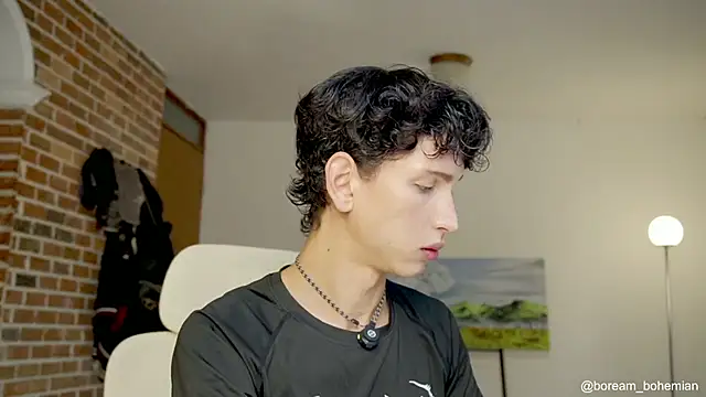 Snapshot of boream chatting on 09/20/25, 11:44 boream online show from 09/20/25, 11:44