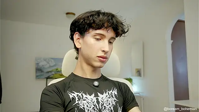 Snapshot of boream chatting on 09/29/25, 02:11 boream online show from 09/29/25, 02:11