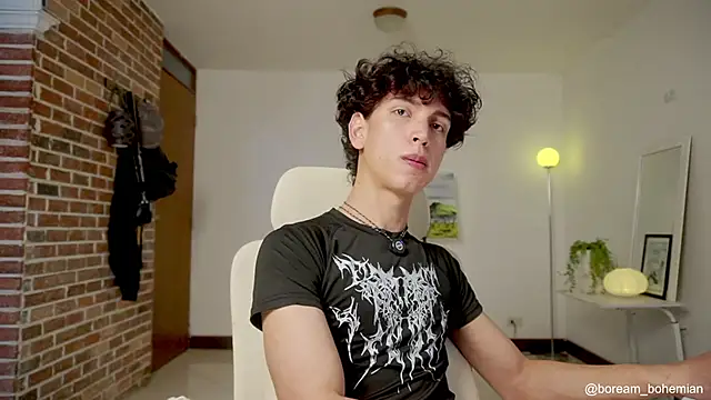 Snapshot of boream chatting on 11/03/25, 12:17 boream online show from 11/03/25, 12:17