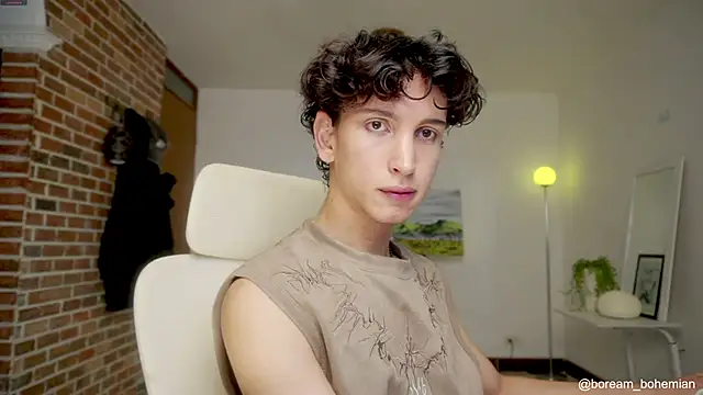 Snapshot of boream chatting on 11/06/25, 11:33 boream online show from 11/06/25, 11:33