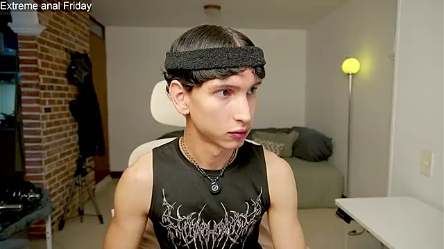 Snapshot of boream chatting on 02/27/26, 02:17 boream online show from 02/27/26, 02:17