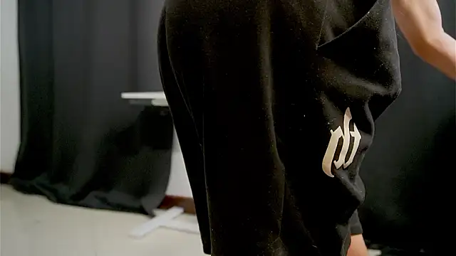 Snapshot of boream chatting on 03/20/26, 03:39 boream online show from 03/20/26, 03:39