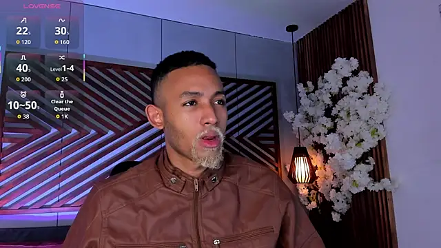 Snapshot of B_Wild chatting on 11/20/25, 03:50 B Wild online show from 11/20/25, 03:50