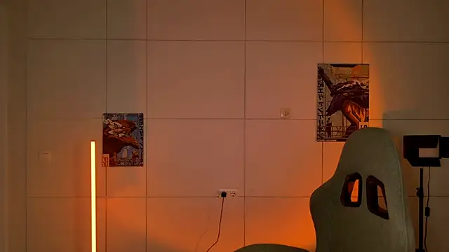 Yoka paradoXXX online show from 10/15/25, 05:07