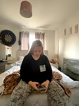 Dolliejayxx online show from 10/29/25, 09:55