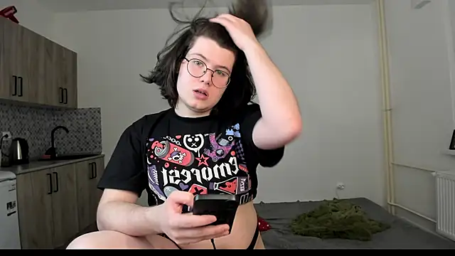 Snapshot of Derek_Shameless chatting on 02/06/26, 04:54 Derek Shameless online show from 02/06/26, 04:54