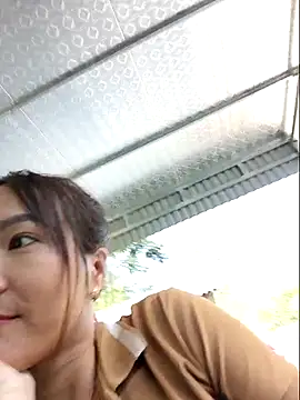 Yumyum kiw online show from 11/06/25, 03:07