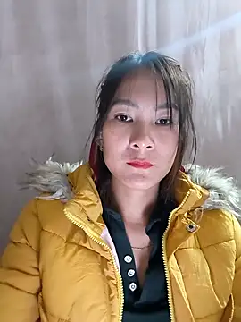 Yumyum kiw online show from 11/21/25, 02:38