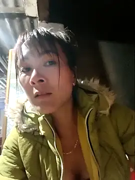 Yumyum kiw online show from 11/23/25, 01:55