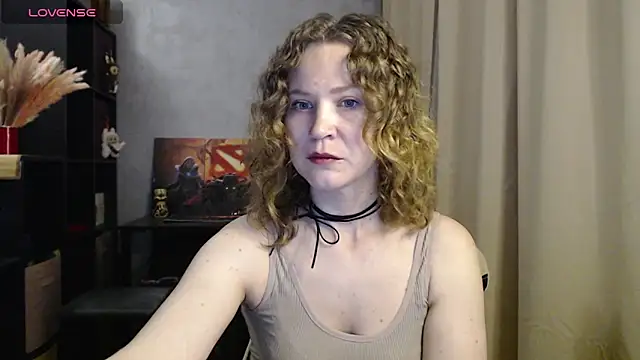 Snapshot of harpermoss chatting on 09/17/25, 07:15 harpermoss online show from 09/17/25, 07:15