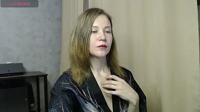 Snapshot of harpermoss chatting on 10/19/25, 08:20 harpermoss online show from 10/19/25, 08:20