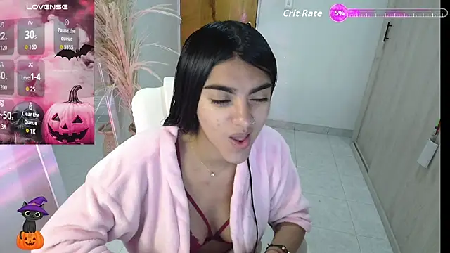 amarasilk  online show from 10/18/25, 10:27