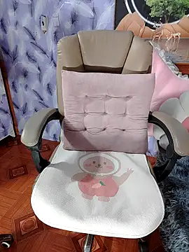 LadyMaiMai online show from 11/28/25, 01:36