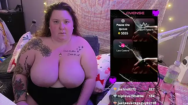 brookenicole3003 online show from 04/18/26, 12:47