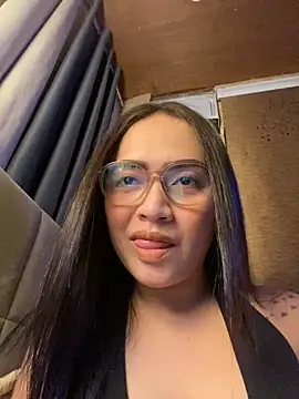 yourdevilsweettsx online show from 11/04/25, 03:22